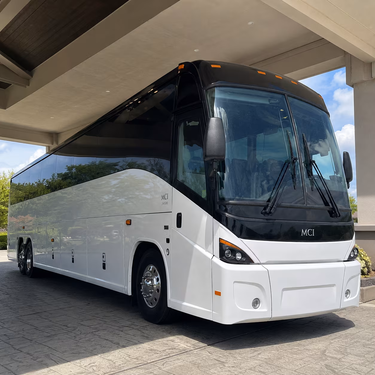 it s easy to arrange airport transfers to fresno yosemite international for official travel